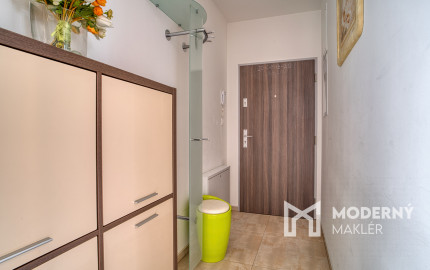 Na prenájom kompletne zariadený 2-izbový byt v centre Trnavy