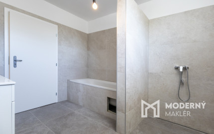 Na predaj 4 izbová bytová jednotka v dvojdome v Lehniciach