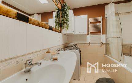 Na predaj 3- izbový byt s parkovaním, Zlatovce Trenčín