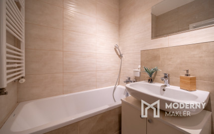 Na prenájom 2-izbový byt v Bratislave - mestská časť Ružinov