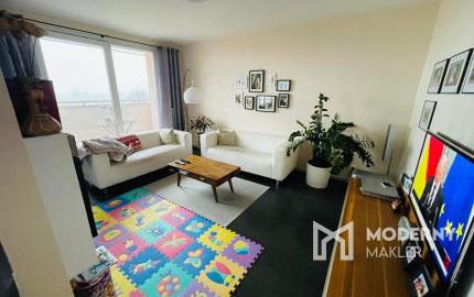 Na prenájom krásny veľký 3i byt Bánovce n/B/Dubnička s loggiou,pivnicou