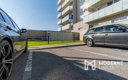 Na prenájom 1-izbový byt s parkovacím miestom v Poprade