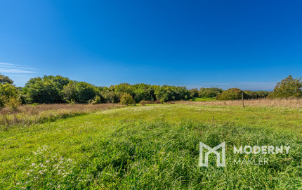 Na predaj pozemok vo Vinohradoch nad Váhom