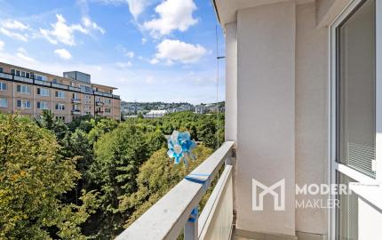 Moderný a svetlý byt, v ktorom je všetko pripravené na okamžité nasťahovanie.