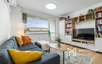 Zrekonštruovaný 3-izbový byt s veľkou dennou zónou v tehlovom dome