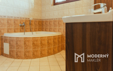 Na prenájom štýlový 4-izbový rodinný dom v Trenčíne