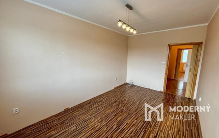 Rezervované...Exkluzívne na predaj pekný 2i byt- Bánovce n/B - ul. Lúčna , Dubnička