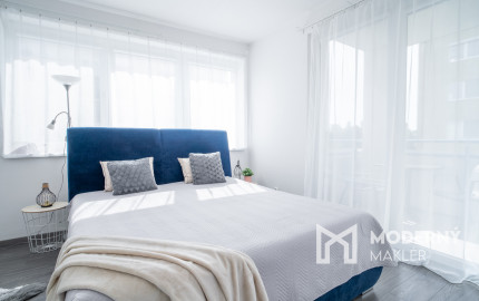 Na predaj moderný 3-izbový byt vo výbornej lokalite Serede