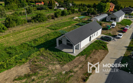 REZERVOVANÉ: Na predaj moderný 4-izbový rodinný dom v Šoporni