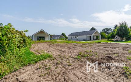 REZERVOVANÉ: Na predaj moderný 4-izbový rodinný dom v Šoporni