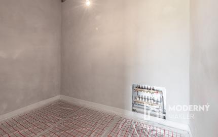 REZERVOVANÉ: Na predaj moderný 4-izbový rodinný dom v Šoporni