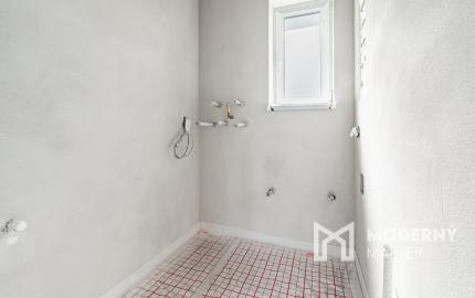 REZERVOVANÉ: Na predaj moderný 4-izbový rodinný dom v Šoporni