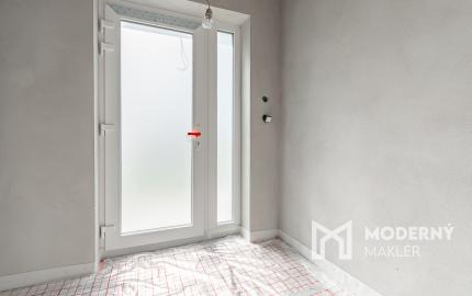 REZERVOVANÉ: Na predaj moderný 4-izbový rodinný dom v Šoporni