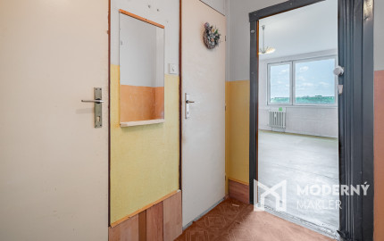 Na predaj garsónka v Seredi