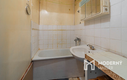 Na predaj garsónka v Seredi