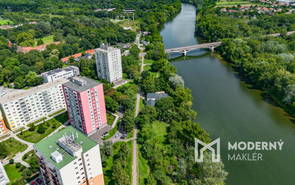 Na predaj garsónka v Seredi