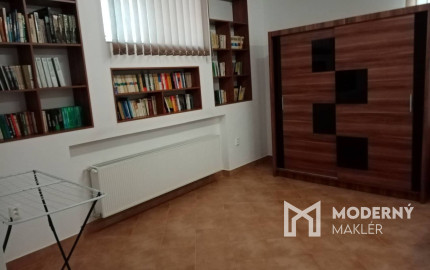 Na prenájom 2 izbový atypický byt v centre mesta BN