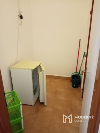 Na prenájom 2 izbový atypický byt v centre mesta BN