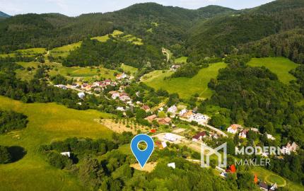 Na predaj investičný pozemok so stavebným povolením Vydrná