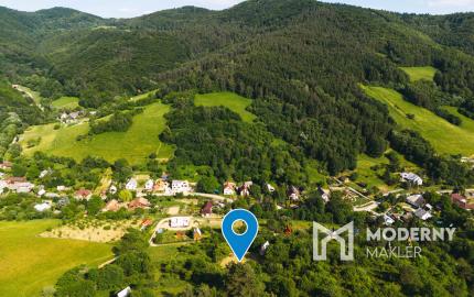 Na predaj investičný pozemok so stavebným povolením Vydrná