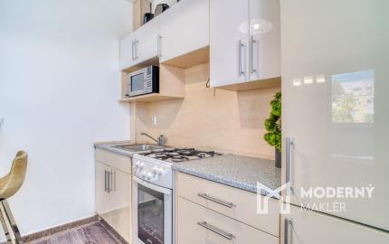 Na predaj čiastočne vybavený 3-izbový byt v Dunajskej Strede