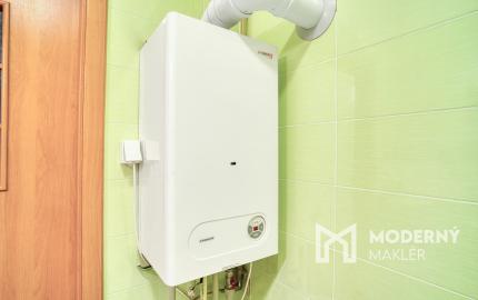 Na predaj čiastočne vybavený 3-izbový byt v Dunajskej Strede