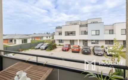 REZERVOVANÉ: Na prenájom 2-izbový byt s loggiou a parkovaním - Hviezdoslavov