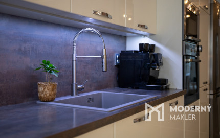 REZERVOVANÉ: Na predaj štýlový 3-izbový byt v lokalite Bratislava–Trnávka