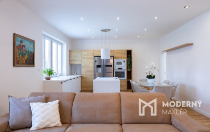 REZERVOVANÉ: Na predaj vkusne zariadený 3-izbový byt na Ružovej ulici v Trenčíne