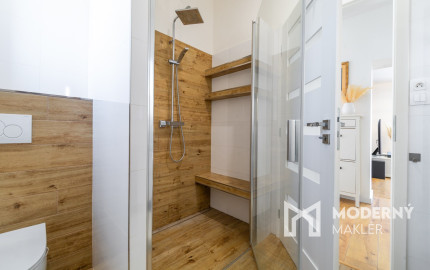 REZERVOVANÉ: Na predaj vkusne zariadený 3-izbový byt na Ružovej ulici v Trenčíne