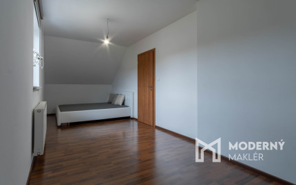 Na predaj priestranný rodinný dom v pokojnej lokalite Hôrka