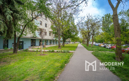 Na predaj kompletne zariadený 2-izbový byt v blízkosti OC Vivo