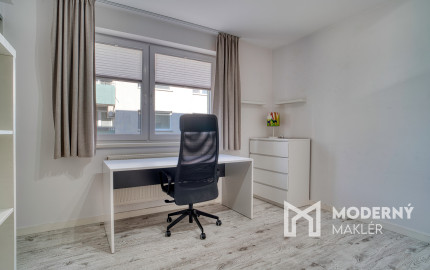 Na prenájom 3-izbový byt v Dunajskej Lužnej