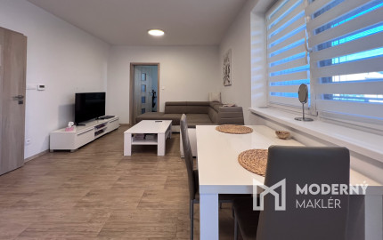 Na prenájom kompletne vybavený  2-izbový byt v Trenčíne