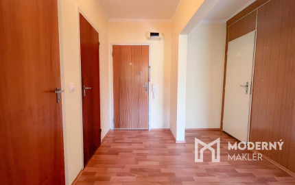 Na predaj 2-izbový byt s balkónom v Trenčíne - Juh I