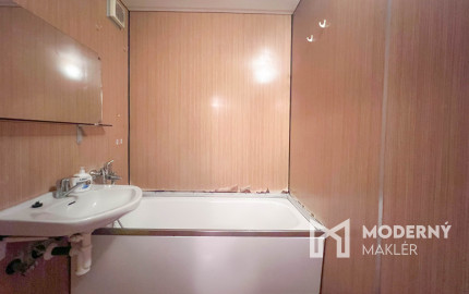 Na predaj 2-izbový byt s balkónom v Trenčíne - Juh I