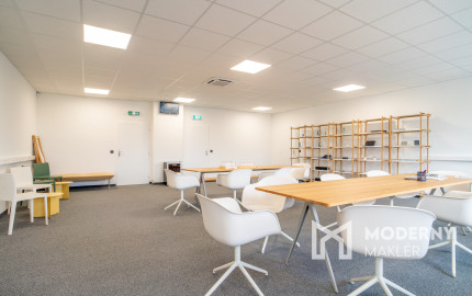 Na predaj priemyselný objekt s investičným potenciálom v Senci