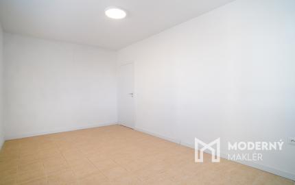 Na predaj dvojpodlažný rodinný dom s polyfunkciou v Trnave