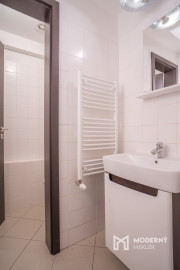 Na prenájom obchodný priestor na Zámockej v Bratislave