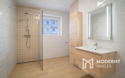 Na predaj dvojpodlažný rodinný dom s polyfunkciou v Trnave