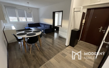 Na prenájom 2 izb. byt Bánovce n/B s loggiou