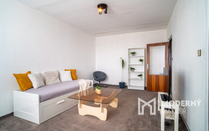 REZERVOVANÉ: Na predaj čiastočne zariadený 3-izbový byt na ulici Martina Rázusa v Malackách