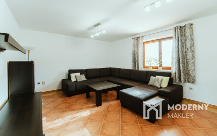 Na prenájom štýlový 4-izbový rodinný dom v Trenčíne