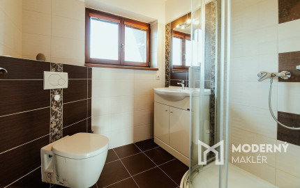 Na prenájom štýlový 4-izbový rodinný dom v Trenčíne