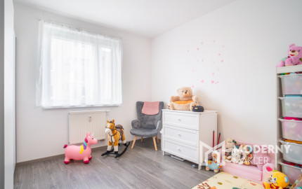 Na predaj moderný 3-izbový byt vo výbornej lokalite Serede