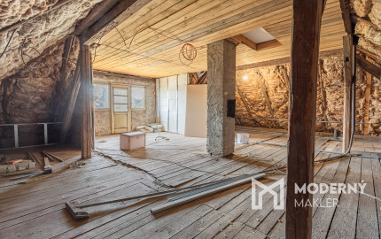 Na predaj zrekonštruovaný rodinný dom v Pate