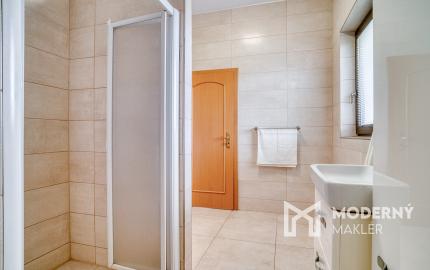 Na predaj 5-izbový rodinný dom – Bratislava, Vrakuňa