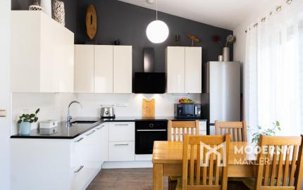 REZERVOVANÉ - Na predaj dom vhodný na podnikanie v Bzinciach pod Javorinou