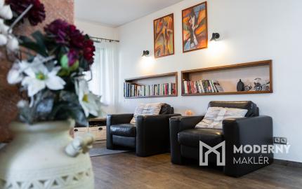 REZERVOVANÉ - Na predaj dom vhodný na podnikanie v Bzinciach pod Javorinou