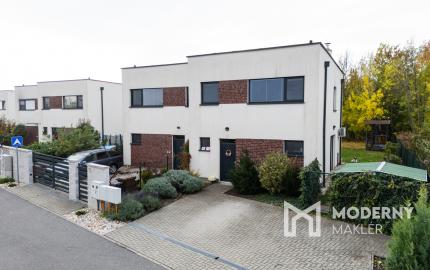 Na predaj 4-izbový rodinný dom v Miloslavove - Alžbetin dvor